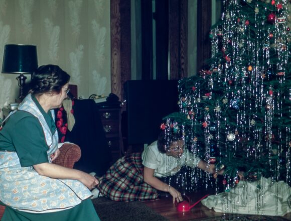 Unwrapping Gender Norms in Christmas Celebrations